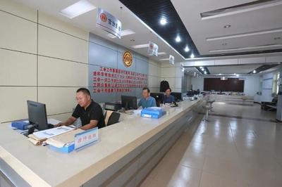 章丘区公共法律服务中心工会分中心挂牌仪式暨法律咨询服务启动